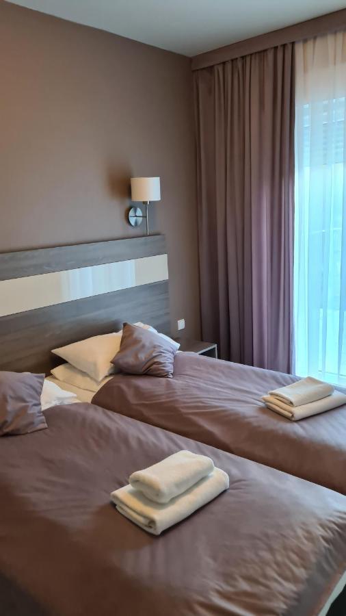 Apartament Czarna Gora B11 Sienna  Ngoại thất bức ảnh